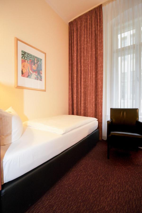 Akzent Hotel Am Goldenen Strauss Görlitz Exteriör bild