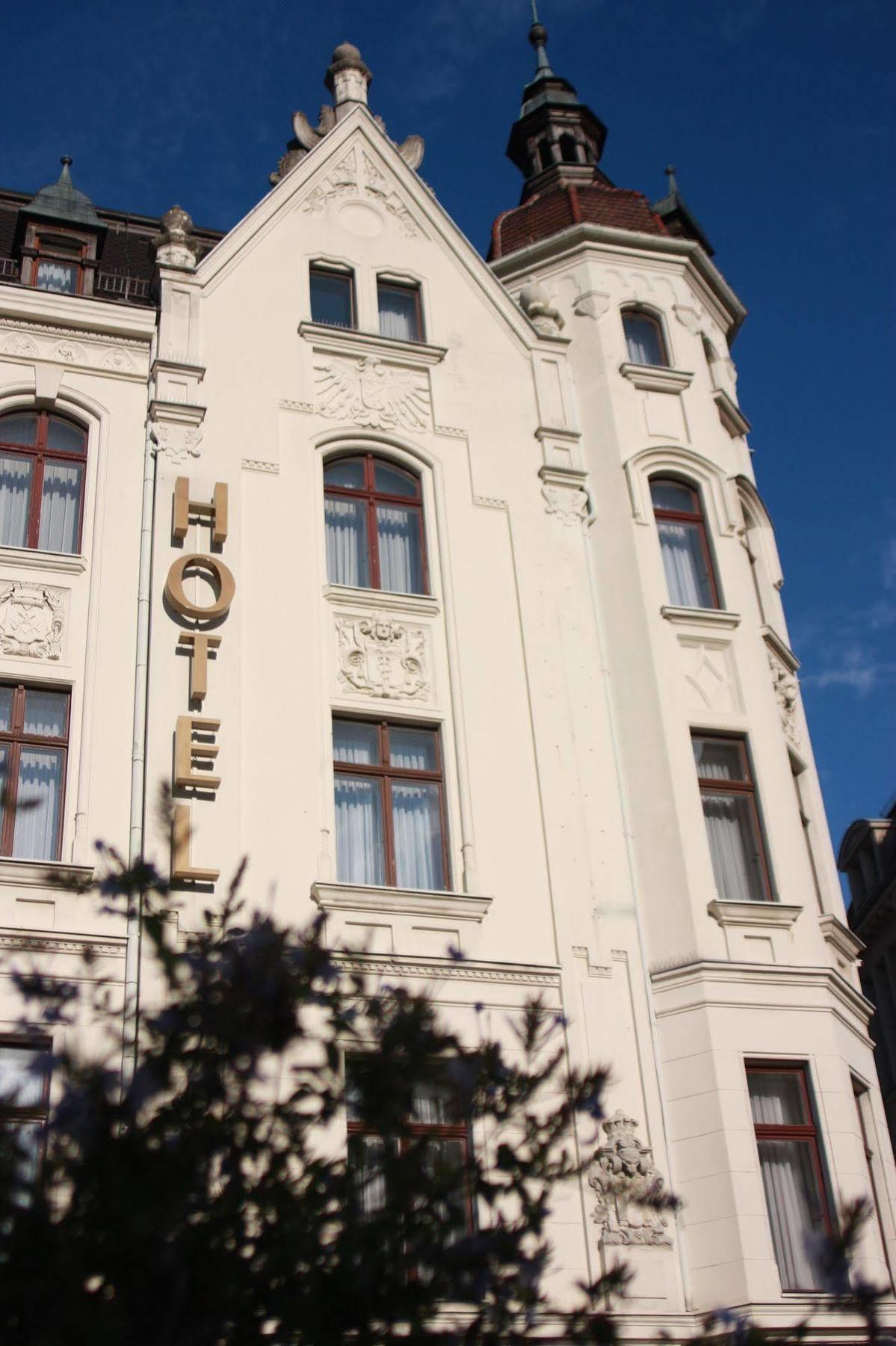 Akzent Hotel Am Goldenen Strauss Görlitz Exteriör bild